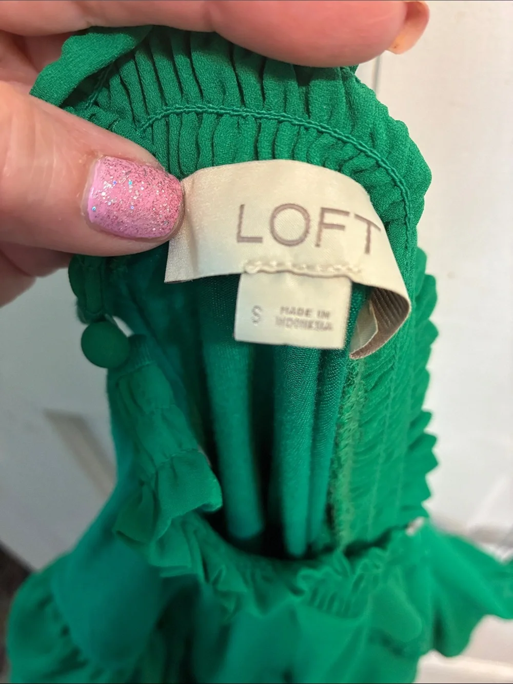LOFT Green Ruffle-Neck Puff Sleeve Blouse